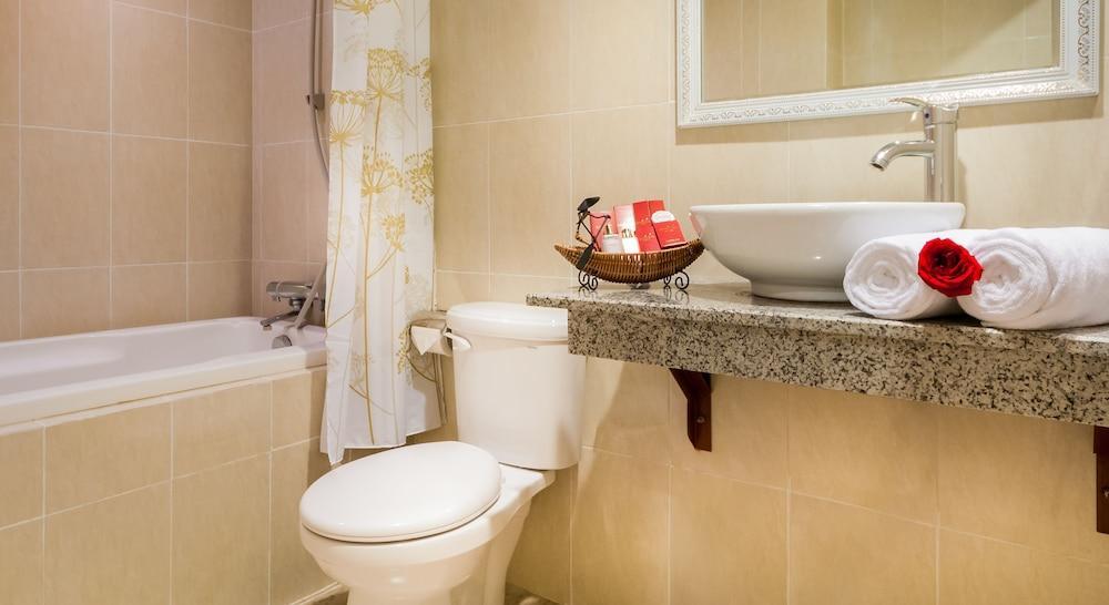 Saga Hotel Ho Chi Minh City Bagian luar foto